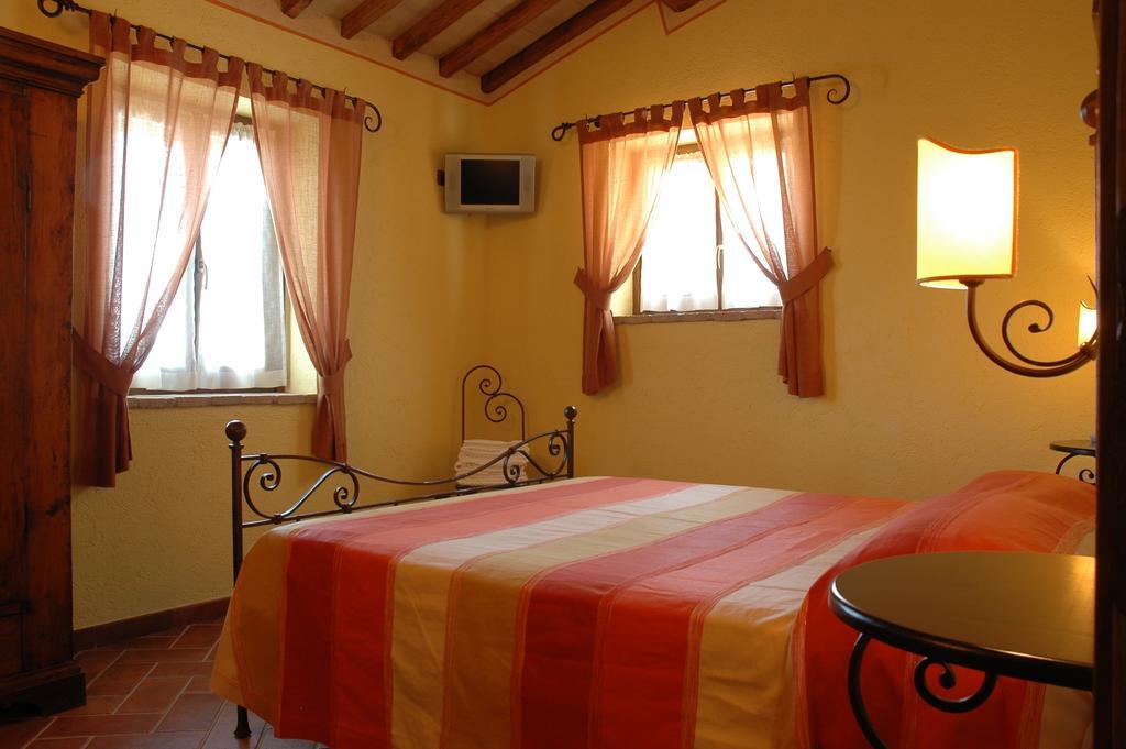 Casale Favilluta Pensionat Petrignano Rum bild